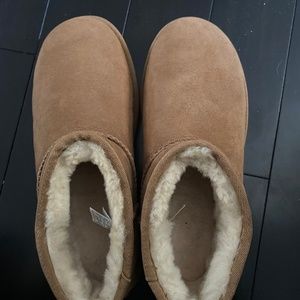 Ugg Ultra Mini size 9 NEW